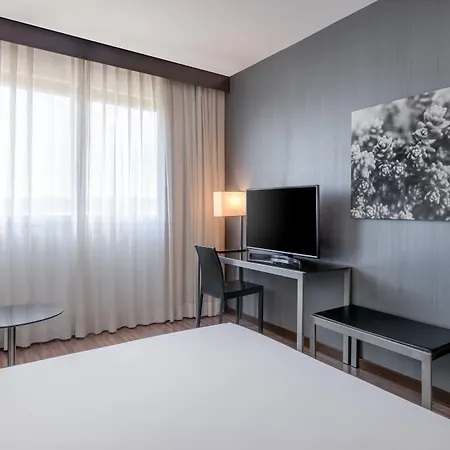Ac By Marriott فندق فيتشنزا